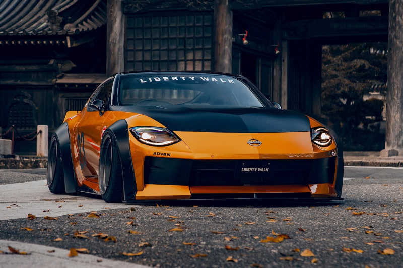 Nissan Z Liberty Walk Widebody: широкие плечи из Японии недорого