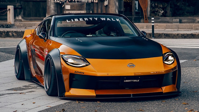 Nissan Z Liberty Walk Widebody: широкие плечи из Японии недорого