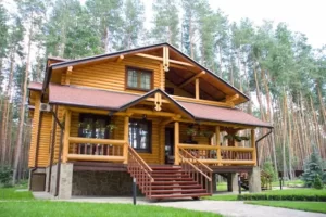 Строительство деревянных домов: экологичность, эстетика и надежность