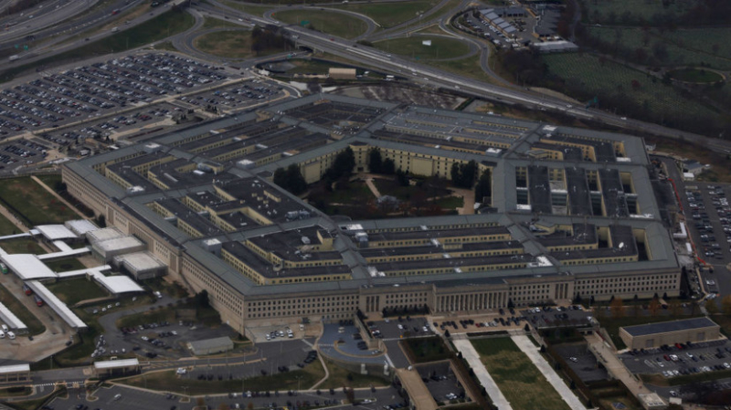 «Активизироваться в военном плане»: что стоит за одобрением рекордного оборонного бюджета США
