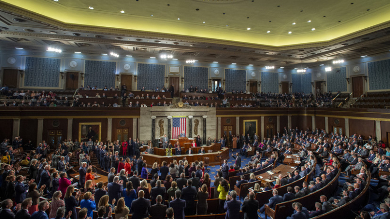 Миграционный размен: как в конгрессе США пытаются прийти к сделке по пролонгации помощи Украине