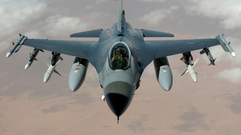«Понятная цель»: Нидерланды заявили о подготовке истребителей F-16 для передачи Украине