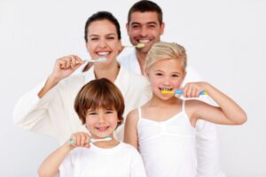 Семейная стоматология - преимущества профессиональной заботы о здоровье зубов