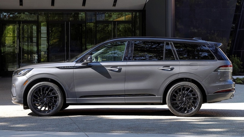 Обновлённый Lincoln Aviator: один мотор, но больше опций, чем у родственного Форда