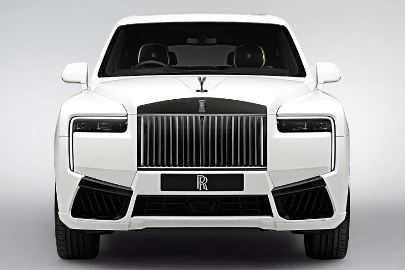 Обновлённый Rolls-Royce Cullinan: дизайн в стиле сухопутной яхты и прежняя техника