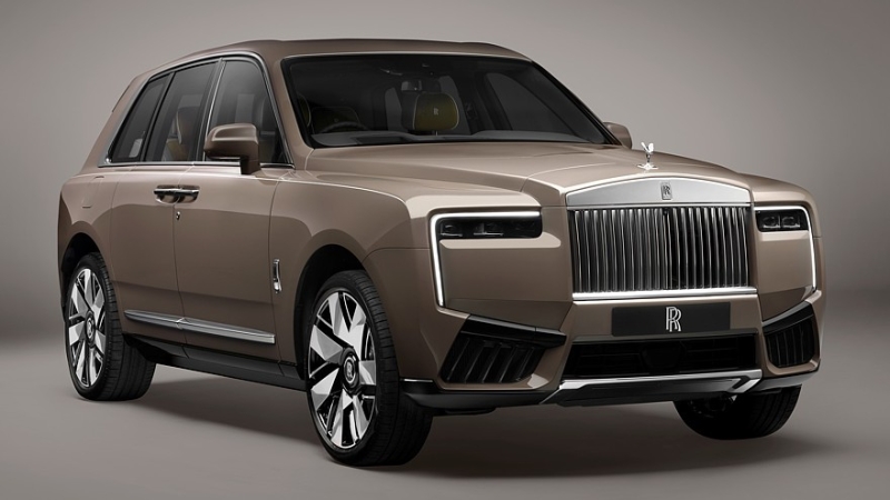 Обновлённый Rolls-Royce Cullinan: дизайн в стиле сухопутной яхты и прежняя техника