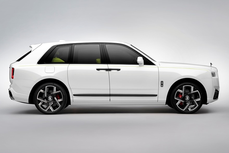 Обновлённый Rolls-Royce Cullinan: дизайн в стиле сухопутной яхты и прежняя техника