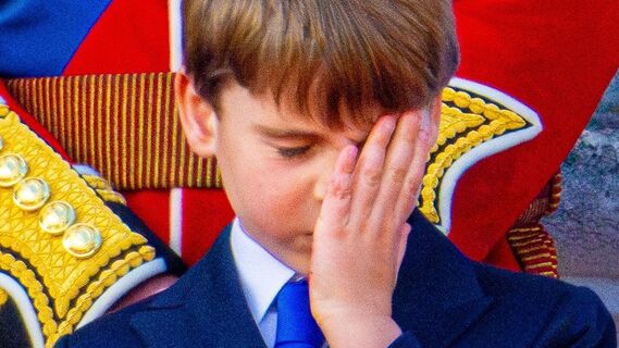 Дети Кейт — как всегда: самые смешные фото с парада в честь дня рождения Карла III