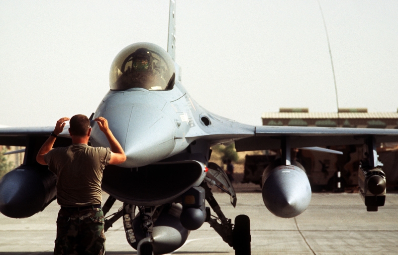«Тут всего лишь горстка лётчиков»: почему на Западе заговорили о проблемах с подготовкой украинских пилотов для F-16