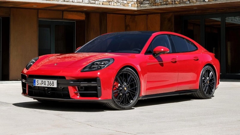 Гамму Porsche Panamera пополнили топ-версия Turbo S E-Hybrid и драйверская GTS