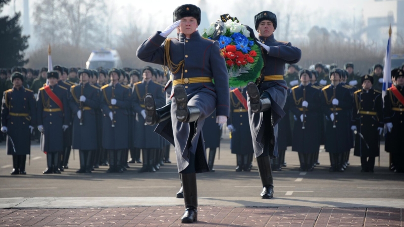 Путин 23 февраля встречался с лидерами думских фракций, пишут СМИ