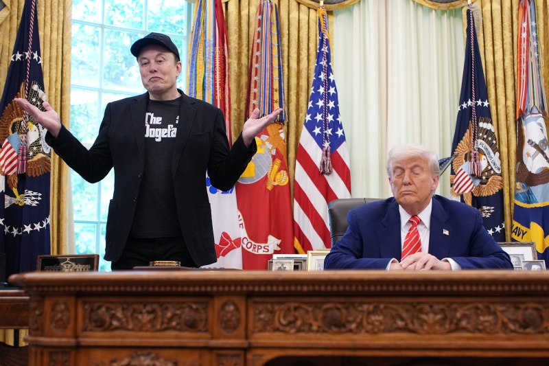 Театр с компроматом и финансовыми потерями: из-за чего рассорились Трамп и Маск