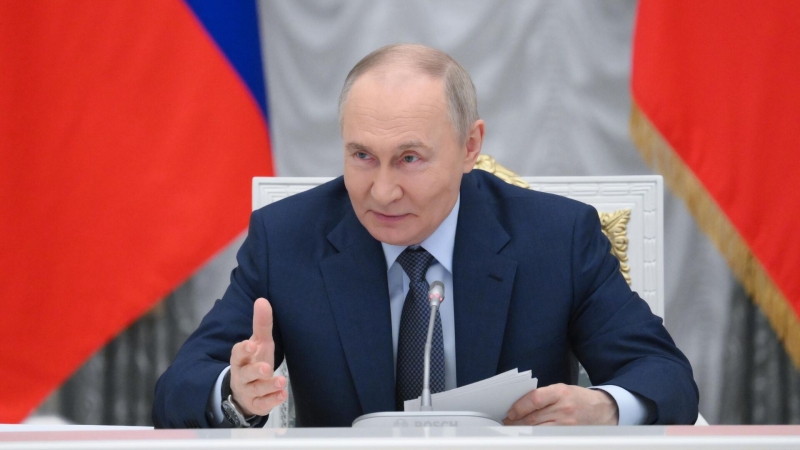 Опрос показал, сколько россиян доверяют Путину