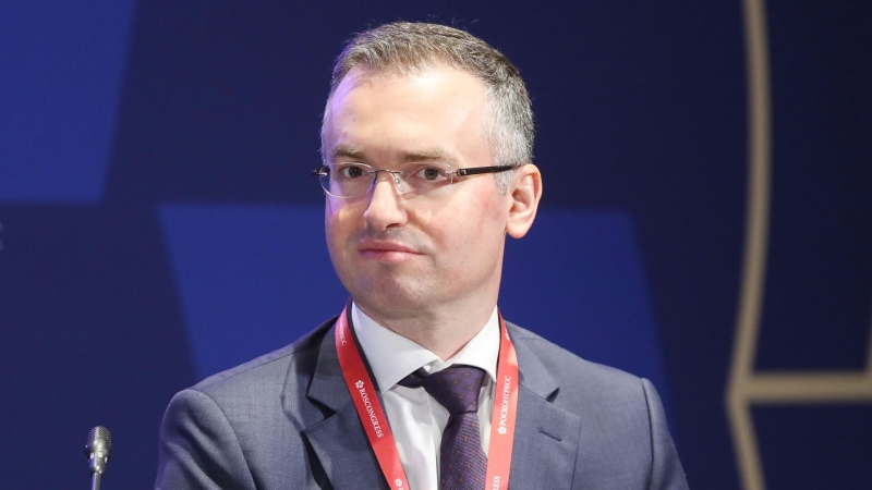 Правительство назначило замглавы Минфина Чебескова председателем РКФР
