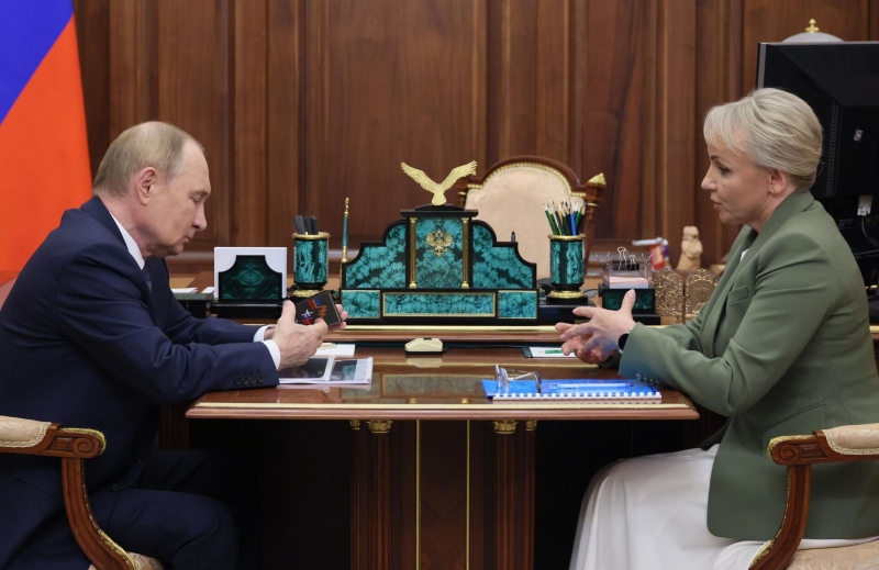 Путин встретился с врио главы Еврейской автономной области