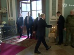 Путин в день рождения пригласил военных на обед в Петропавловский собор