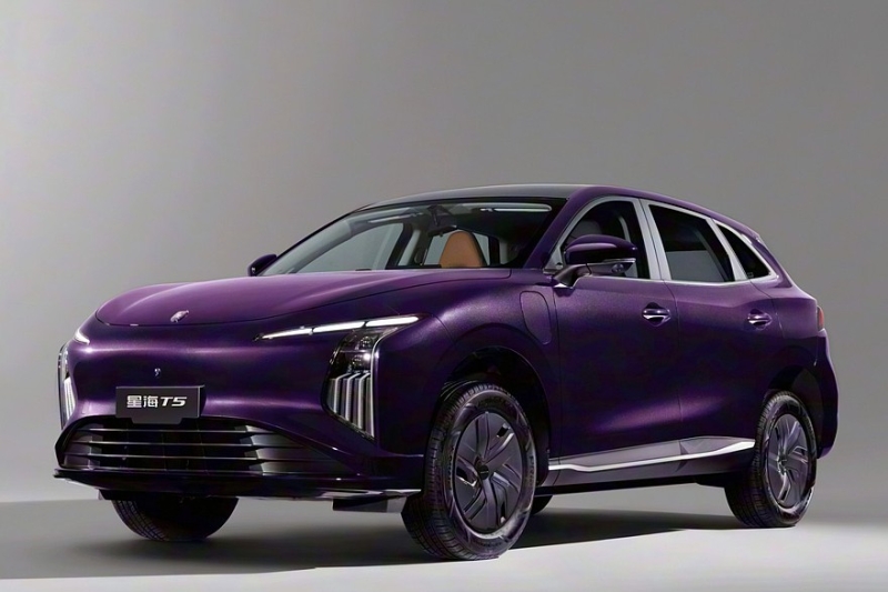 &laquo;Престижную&raquo; линейку Forthing Xinghai от Dongfeng пополнил кроссовер. Снова