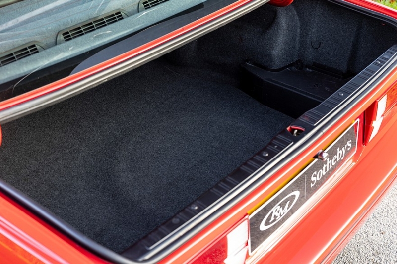 Редкий BMW M3 Sport Evolution 1990 года в идеальном состоянии продадут на аукционе