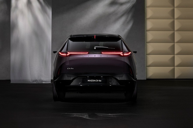 Кроссовер Mazda CX-6e на платформе Changan: официальная премьера