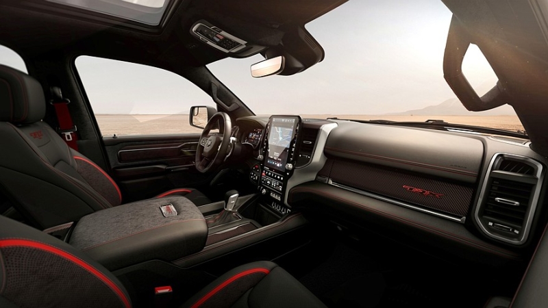 Масл-трак Ram 1500 SRT TRX вернулся: мощнее, быстрее и богаче предшественника