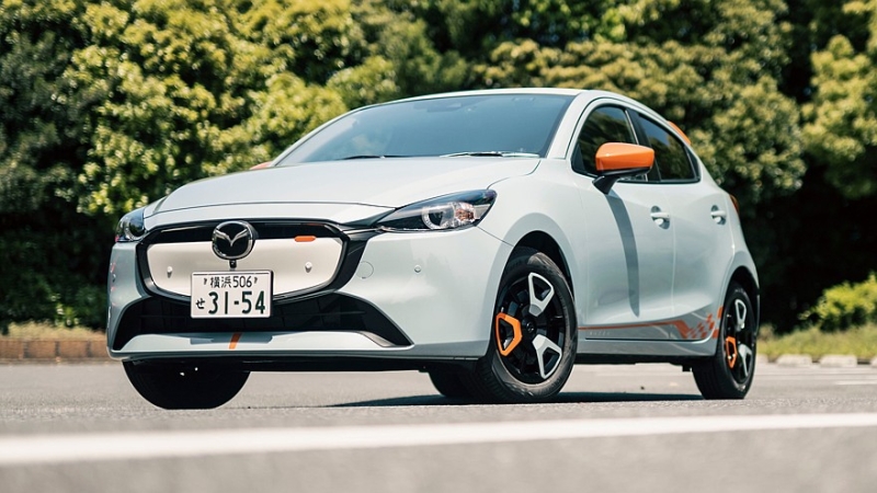 Mazda2 и CX-3 готовятся окончательно покинуть конвейер