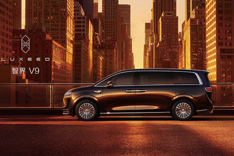 Минивэн Luxeed V9 от Chery и Huawei: официальные фото