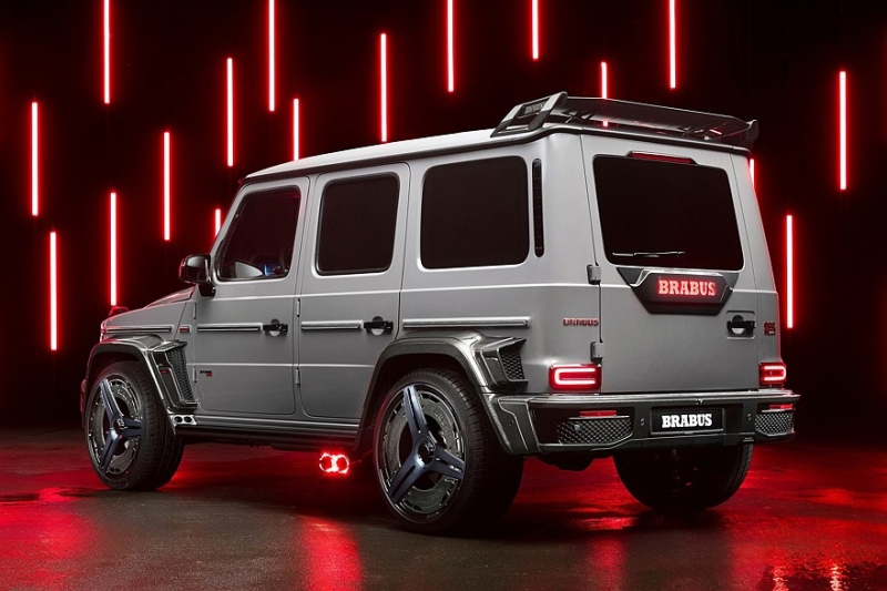 Новый Brabus 900 Rocket Edition дебютировал на очень крутых ностальгических колёсах