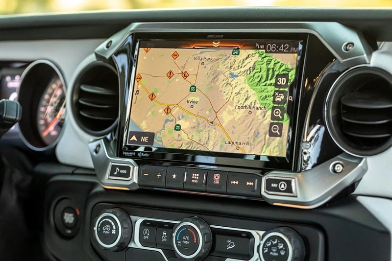 Новый Rezvani Tank полностью рассекречен: прежний «донор» и пересмотренная техника