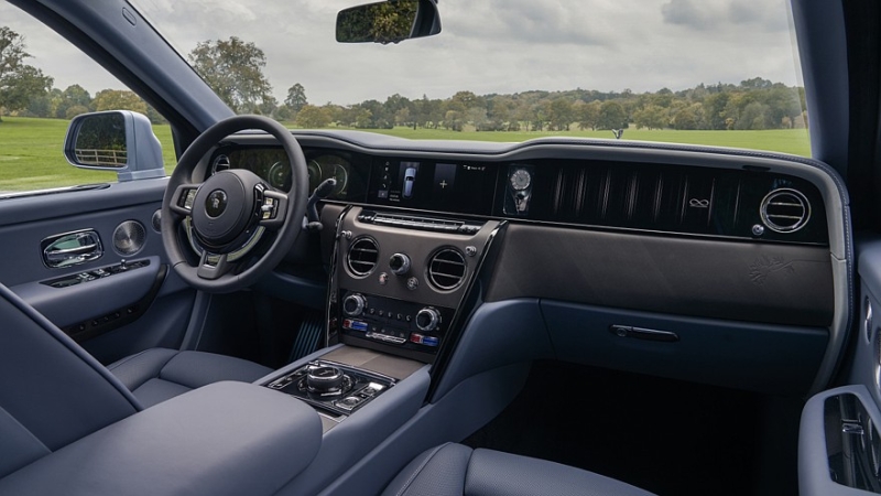 Новый Rolls-Royce Cullinan: первые изображения