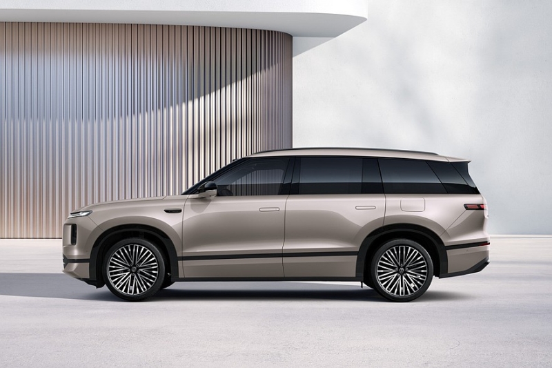 Показан серийный флагманский кроссовер Volkswagen ID.Era 9X