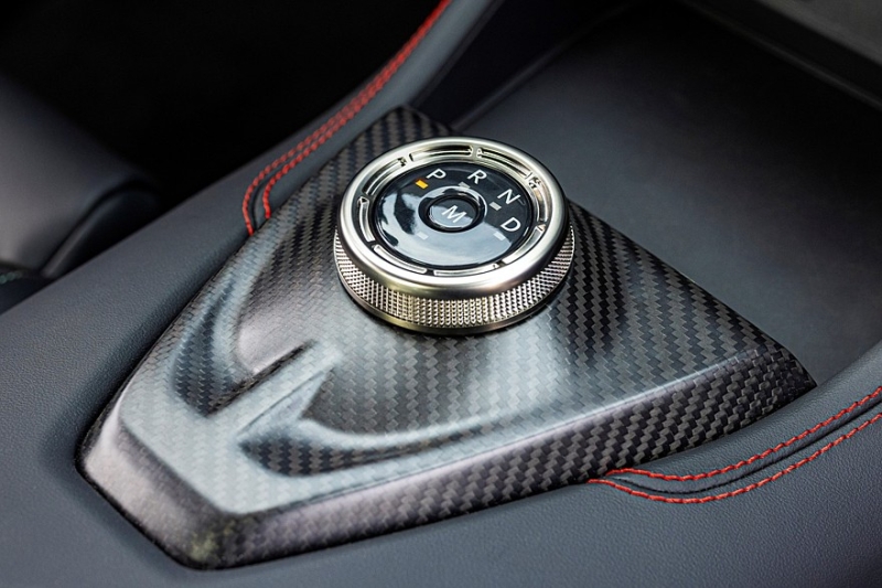 Вместо Shelby GT500: представлен Ford Mustang Dark Horse SC с компрессорным V8