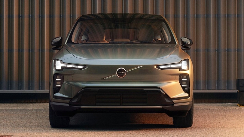 Volvo EX60: без дверных ручек, до 810 км на одной зарядке, сразу есть версия Cross Country