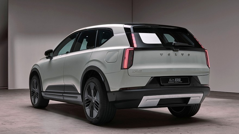 Volvo EX60: без дверных ручек, до 810 км на одной зарядке, сразу есть версия Cross Country