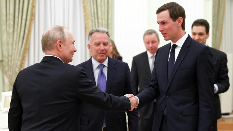 Встреча Путина с Уиткоффом продолжается уже час