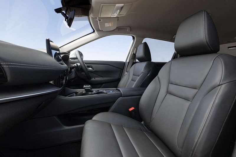 Ещё один обновлённый Nissan X-Trail: без спецверсий, зато моторная гамма – шире