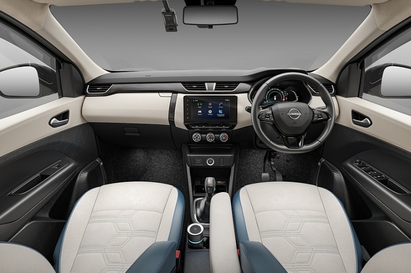 Компактвэн Nissan Gravite на базе Renault Triber: некоторые версии дешевле, чем у донора