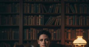 Кристен Стюарт пожаловась, что ей не дают спокойно работать в США