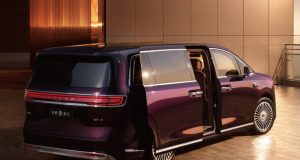 Минивэн Luxeed V9 от Chery и Huawei показал роскошный интерьер