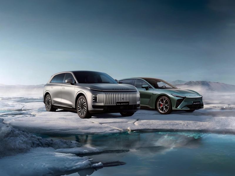 Назло скептикам: Exeed Exlantix ET упал с высоты 12-го этажа и выжил