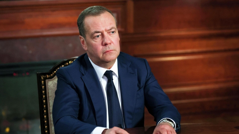 Россияне определяют будущее государства, заявил Медведев